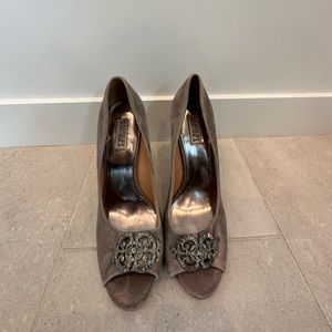 Badgley Mischka Davida Heels in Platinum - size 10